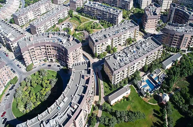 motor-city-2025-10-17t161658087z