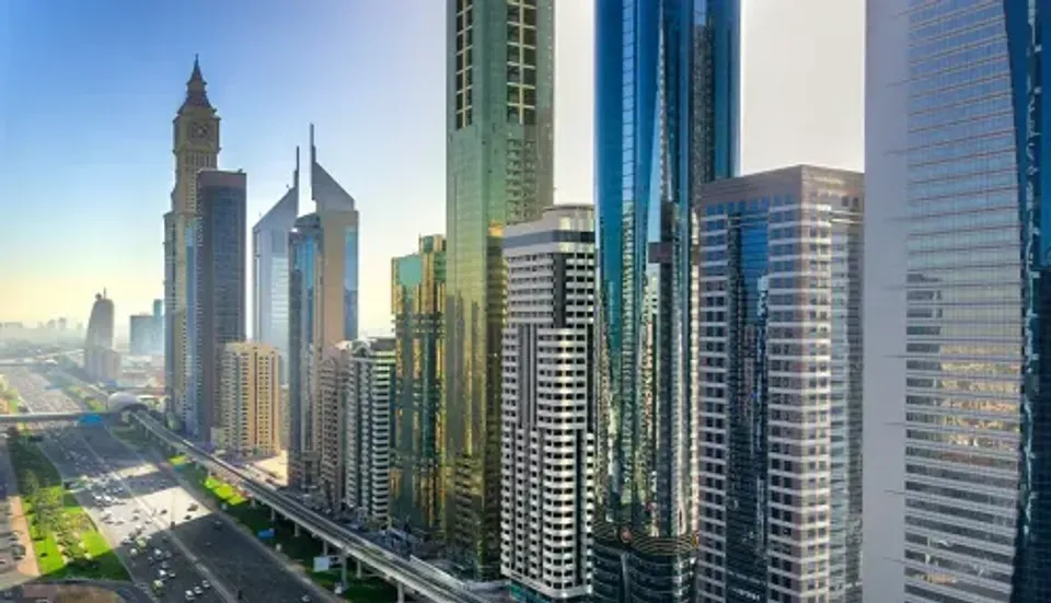 sheikh-zayed-road-2024-11-06t072035259z