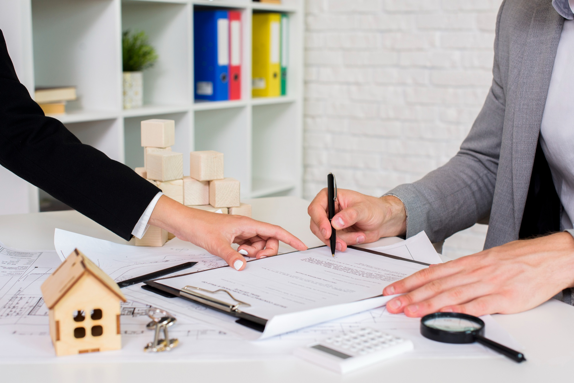 10 Essential Property Management Services for Landlords