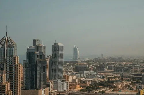 Best Dubai communities for couples: lifestyle, privacy & convenience