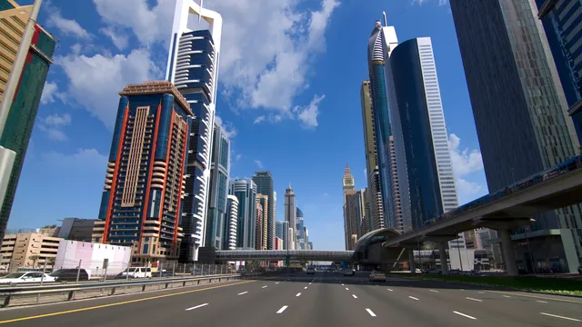 Sheikh Zayed Road District Guide