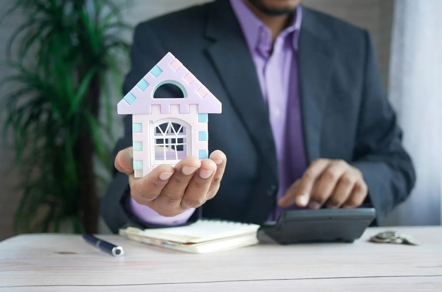 DIY vs Professional Property Management: What's Best for Dubai Landlords?