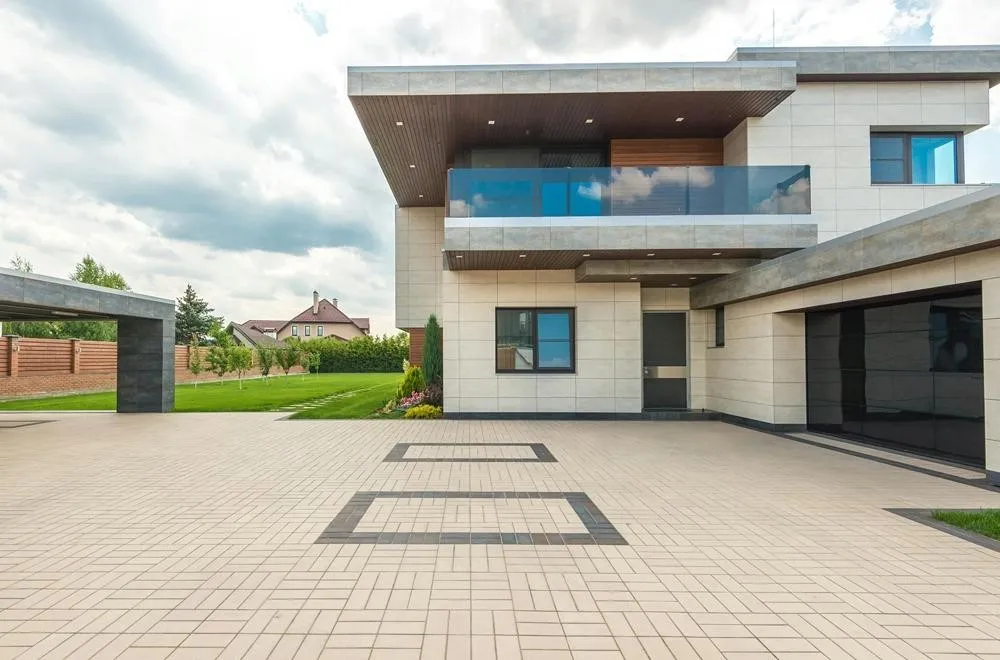 Avoiding real estate scams: how to safely buy property in dubai
