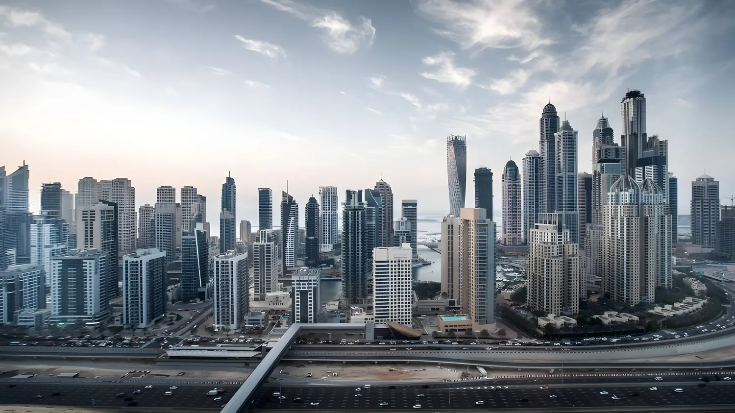 5 Key Reasons to Invest in JLT Dubai Real Estate