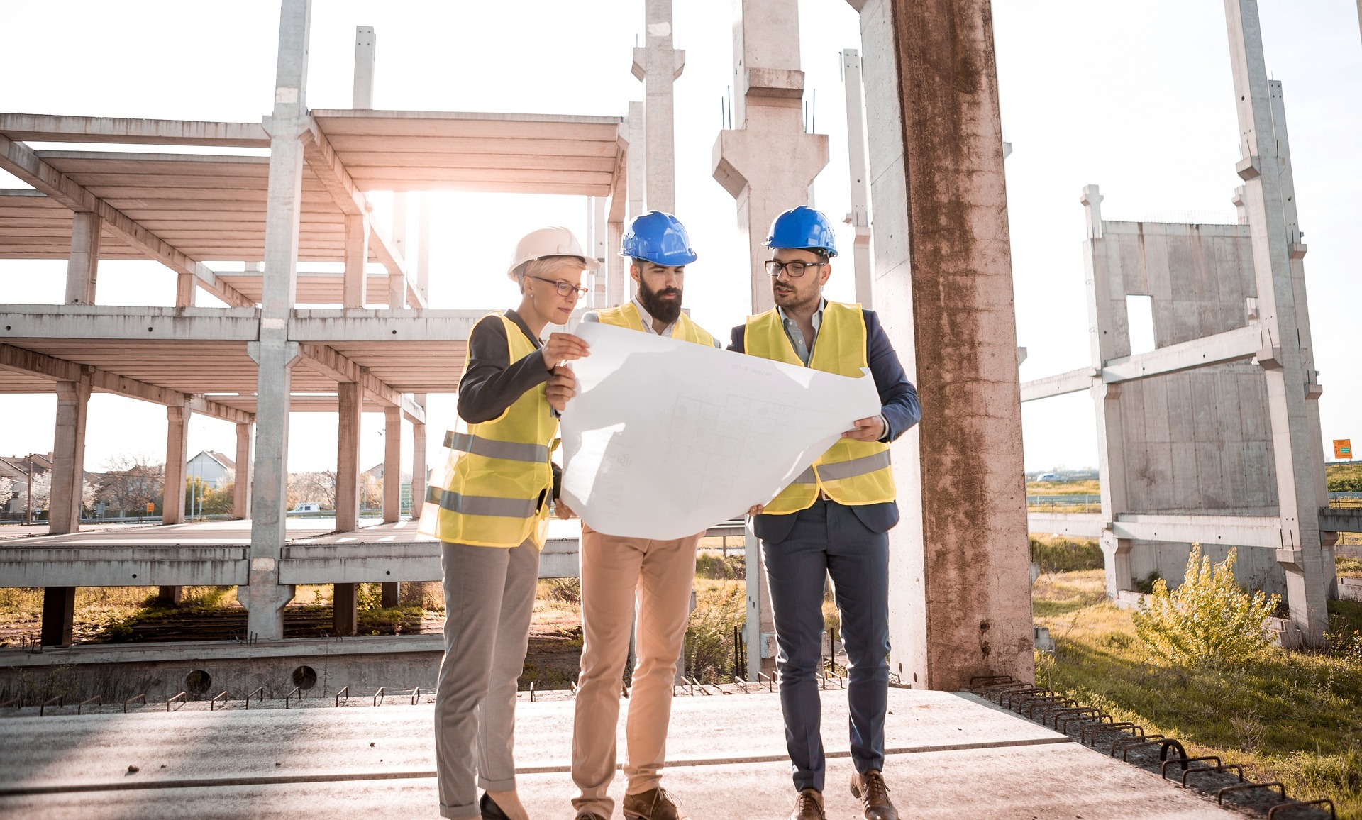 Pros and Cons of Off-Plan vs. Ready Properties