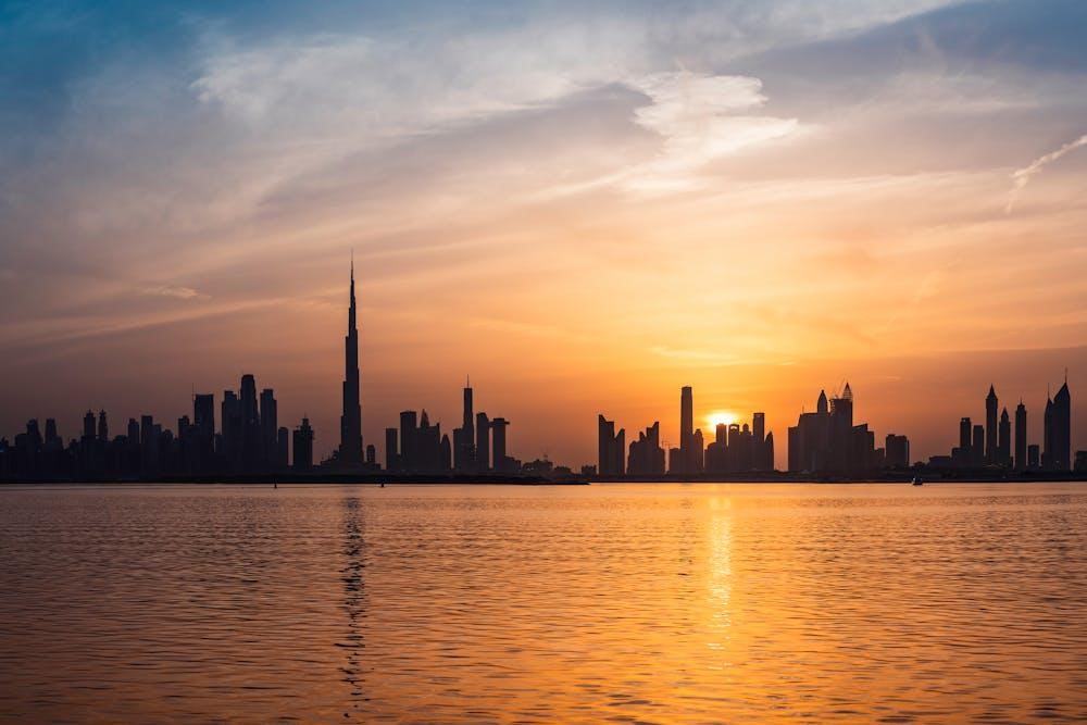 Dubai Hotel Apartments: Pros & Cons of Investing in 2025