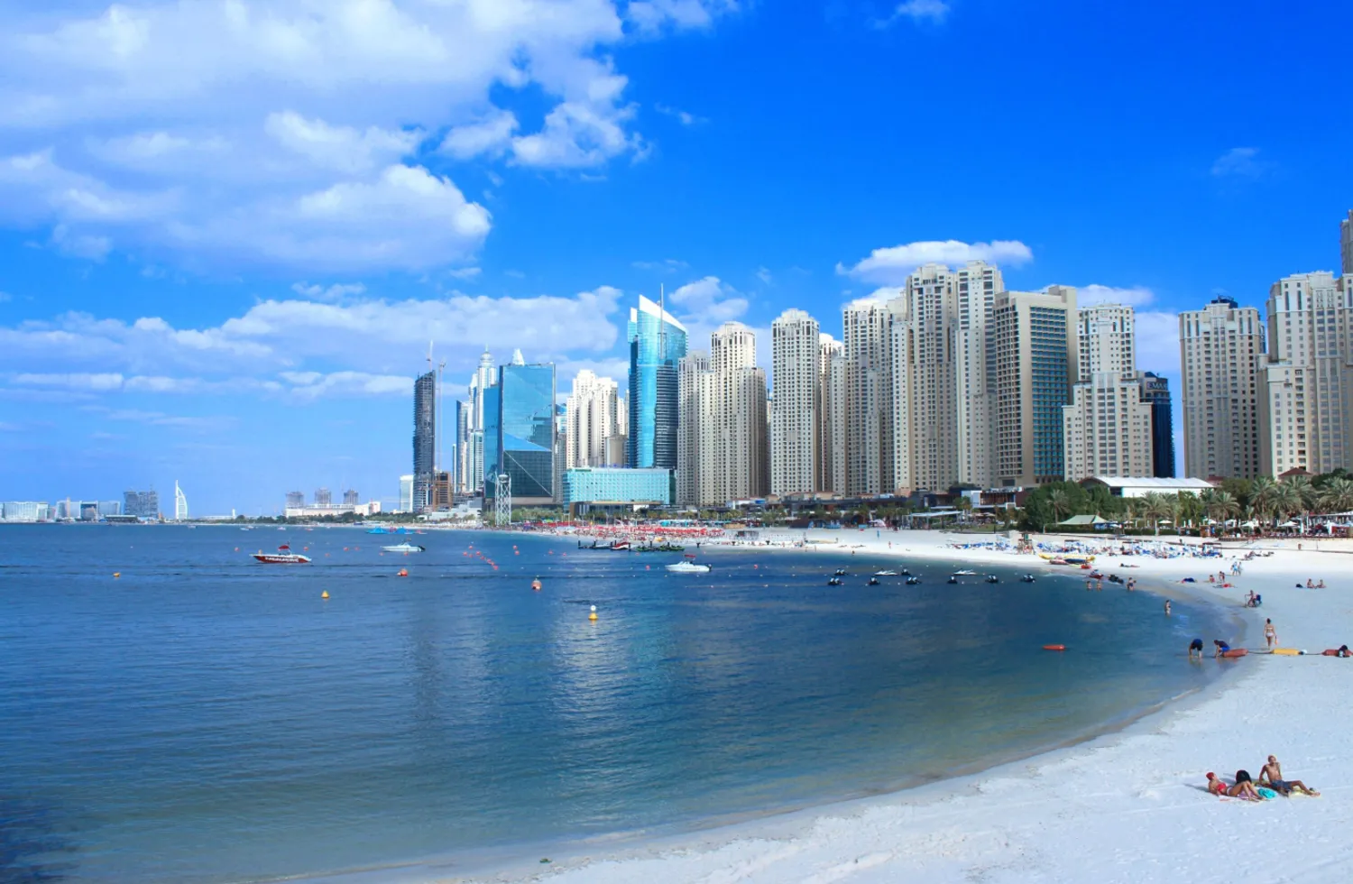 Top beachfront places to live in Dubai: best waterfront communities ranked