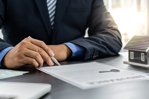 Understanding High Rental Yields in Dubai: How Commercial Offices Deliver 7–10% Returns