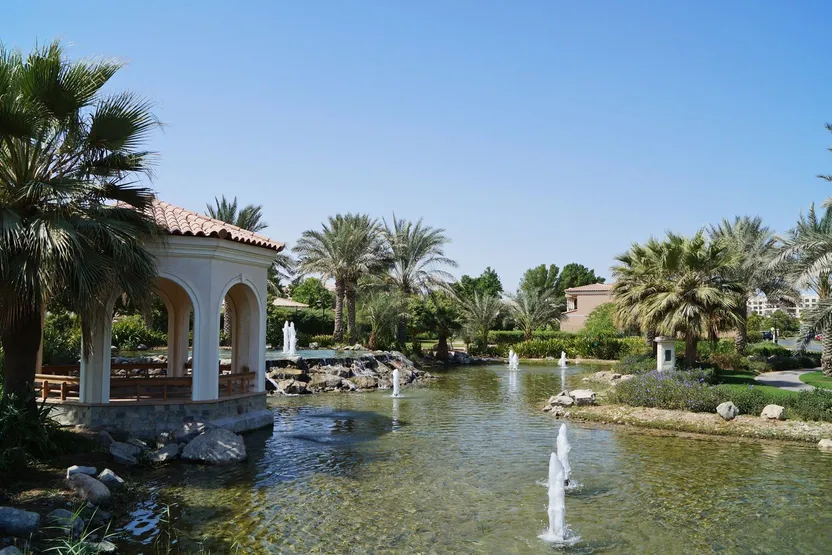 Amenities and facilities in Green Community Dubai