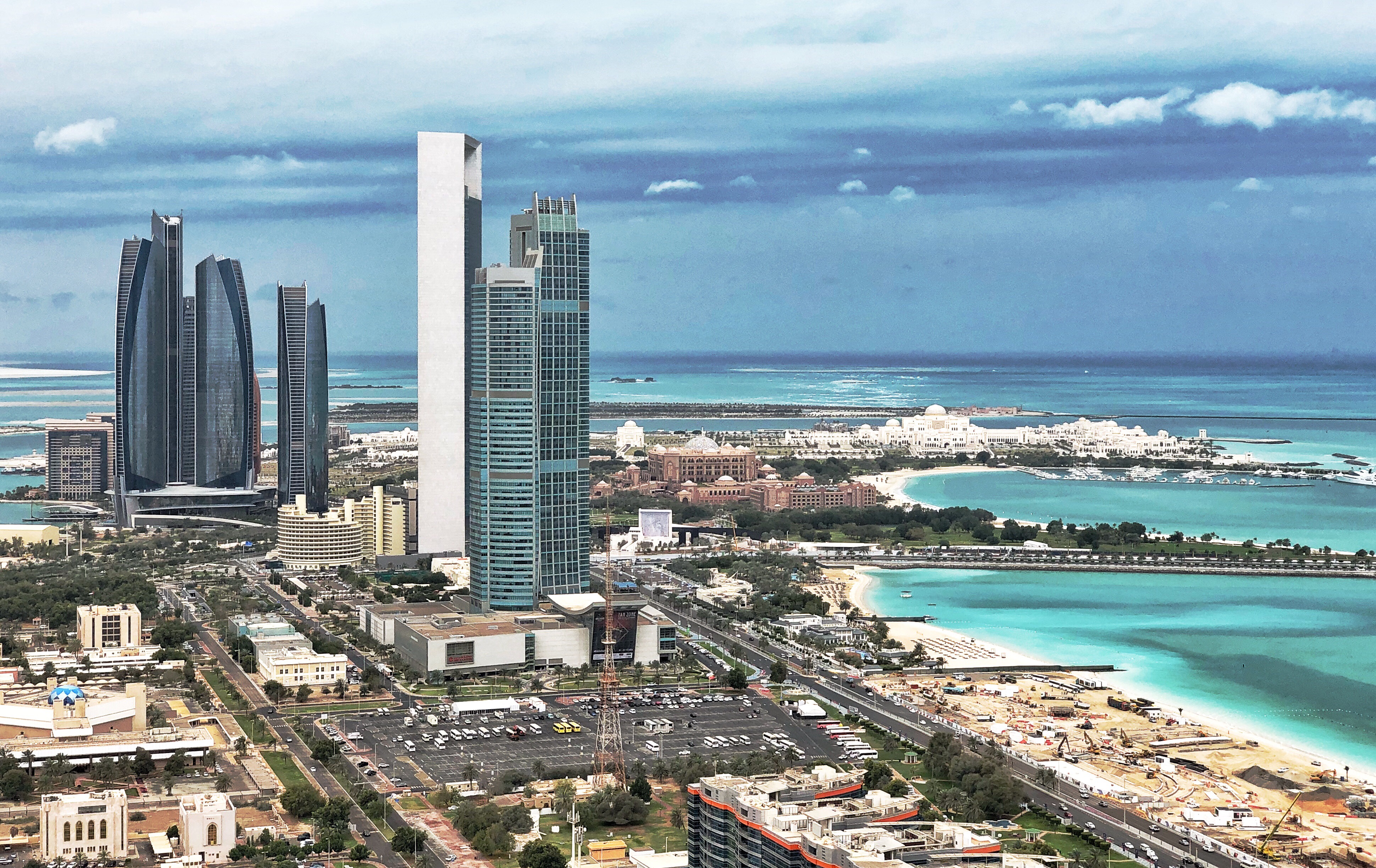 How to Register for Madhmoun Abu Dhabi