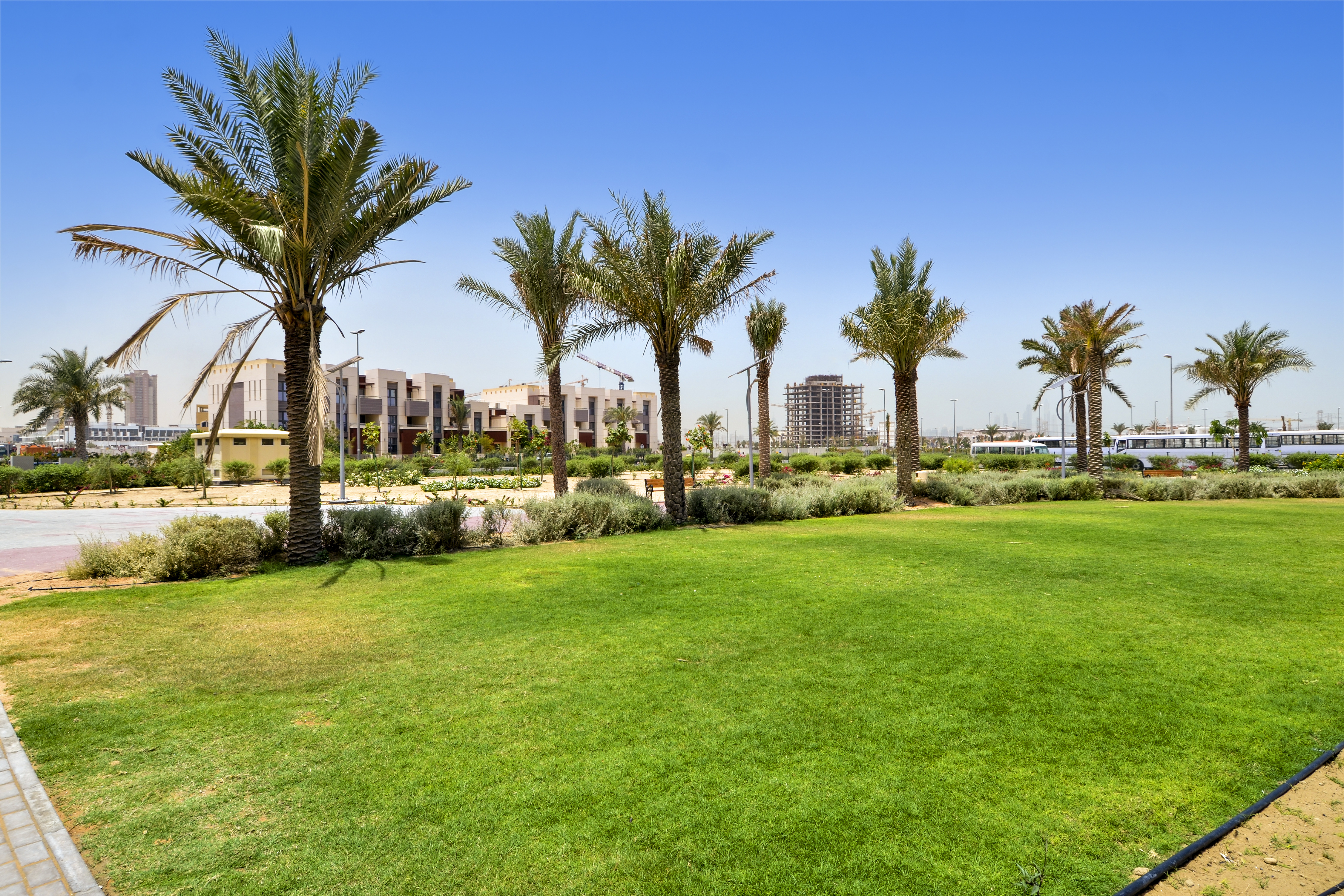 Best Areas to Live in Dubai 2026