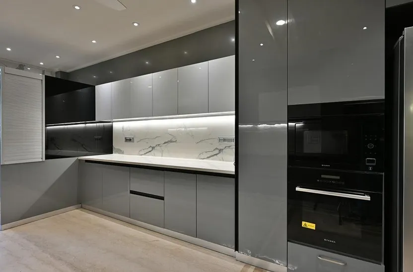 Modern Kitchens and Appliances