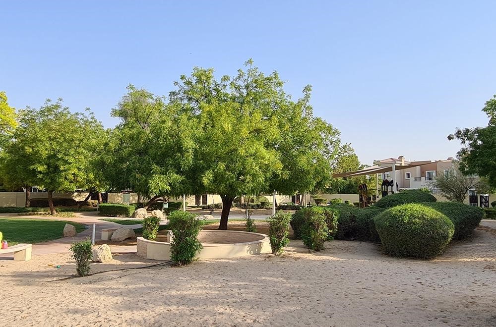 OUTDOOR SPACES & PARKS 
