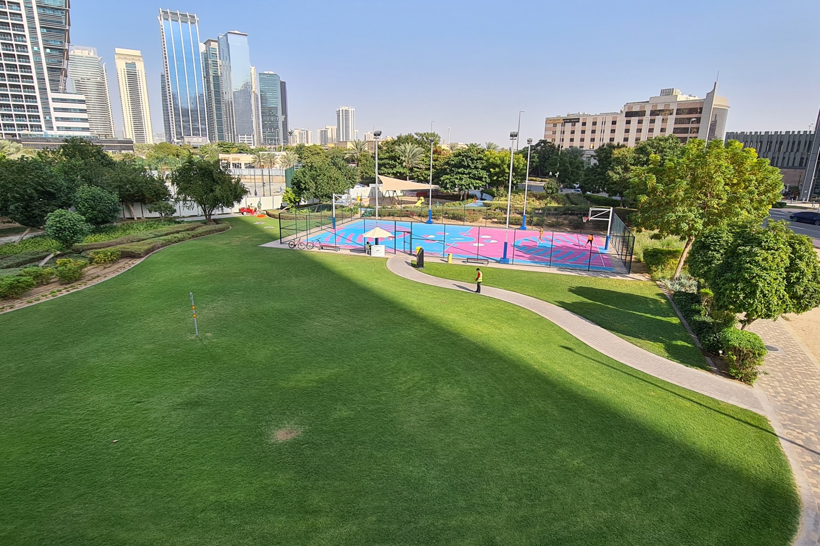 OUTDOOR SPACES & PARKS