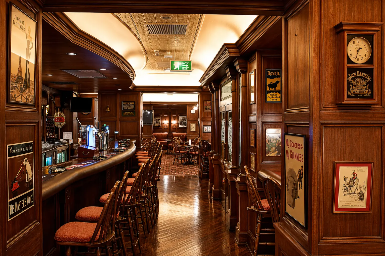The Pub English Bar