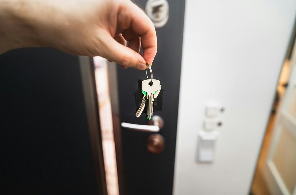 Traditional Buy-to-Let with Property Management Companies