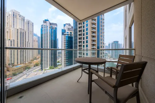 2 Bedrooms Apartment in Shemara Tower