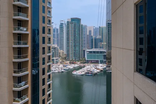 2 Bedrooms Apartment in Shemara Tower