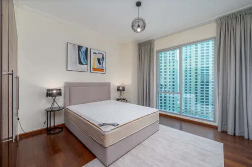 2 Bedrooms Apartment in Shemara Tower