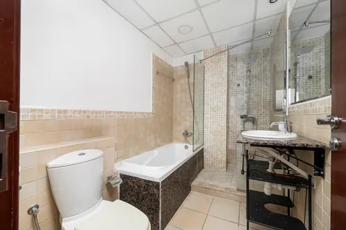 2 Bedrooms Apartment in Sadaf 6