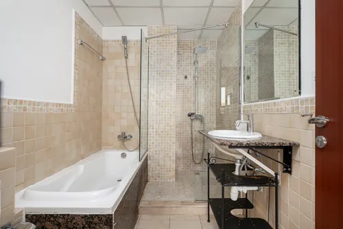 2 Bedrooms Apartment in Sadaf 6