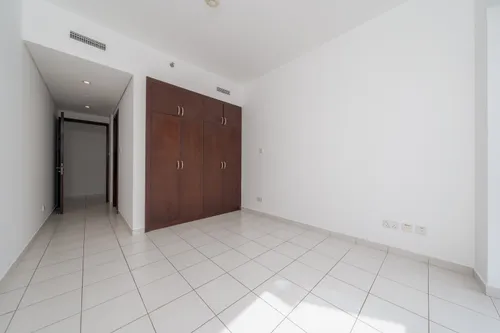 3 Bedrooms Apartment in Marina Tower
