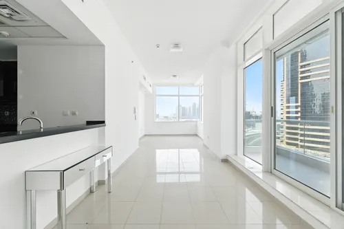 1 Bedroom Apartment in Botanica Tower