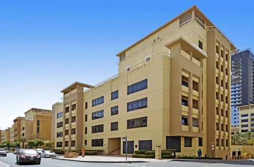 3 Bedrooms Apartment in Al Ghaf 4