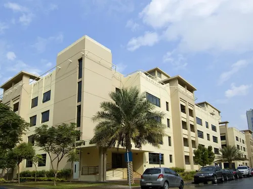 3 Bedrooms Apartment in Al Ghaf 4
