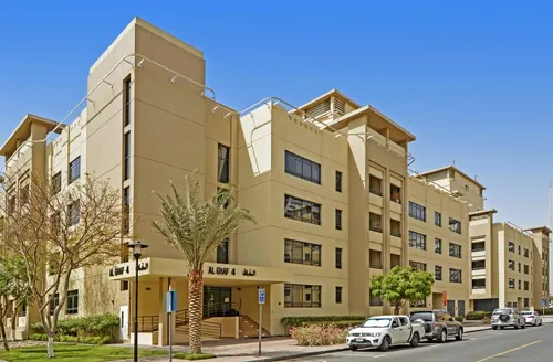 3 Bedrooms Apartment in Al Ghaf 4