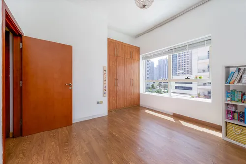 3 Bedrooms Apartment in Marina View Tower B