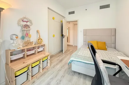 2 Bedrooms Apartment in Time Place Tower