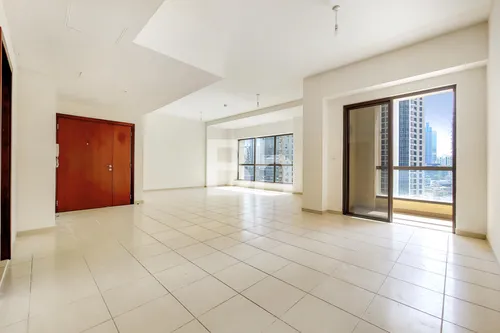Vacant | Well Maintained | Partial Sea View