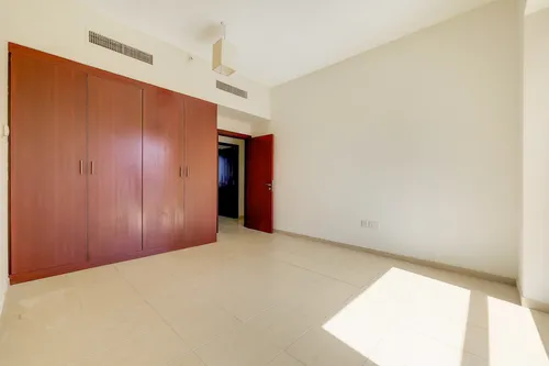 3 Bedrooms Apartment in Rimal 5