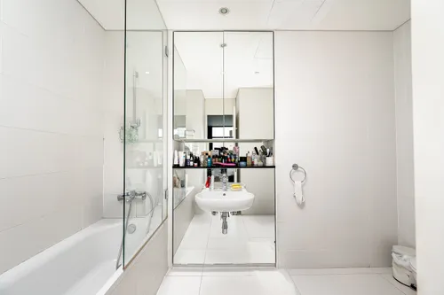 1 Bedroom Apartment in Index Tower
