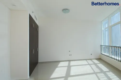 2 Bedrooms Apartment in Hydra Avenue Towers