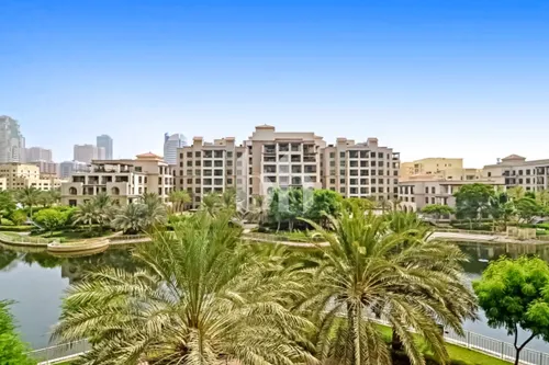 Full Canal View | Balcony | Large Layout