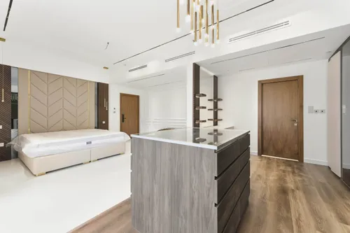 3 Bedrooms Apartment in The Jewel Tower B