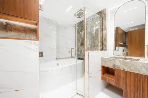 3 Bedrooms Apartment in The Jewel Tower B