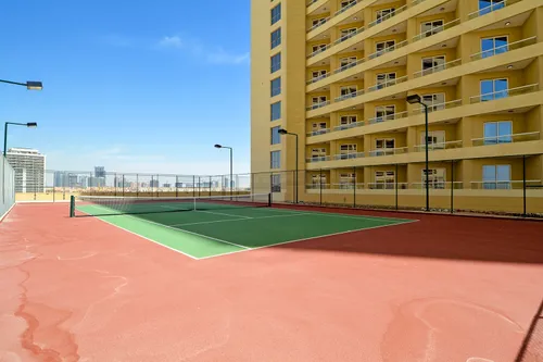 Apartment in Lakeside Tower B