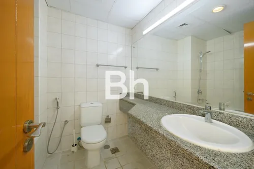2 Bedrooms Apartment in Building 114