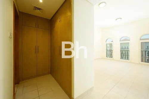 2 Bedrooms Apartment in Building 114