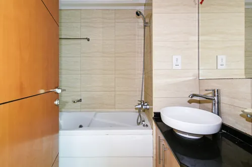 2 Bedrooms Apartment in Ocean Heights