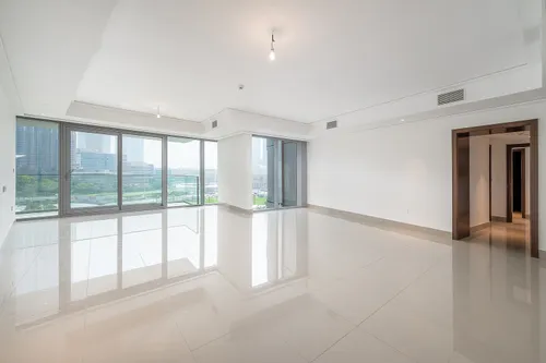 3 Bedrooms Apartment in Opera Grand