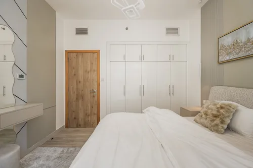 2 Bedrooms Apartment in Continental Tower