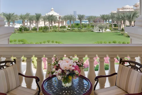 1 Bedroom Apartment in Raffles The Palm