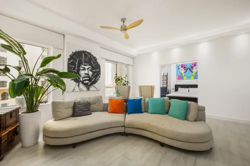 Unique and Renovated | 1 bed study | Low Floor