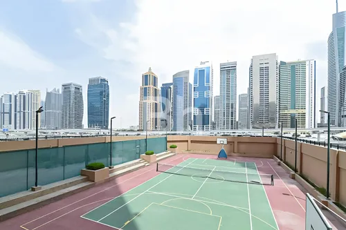 4 Bedrooms Apartment in Marina Mansions