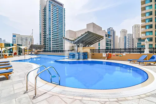 4 Bedrooms Apartment in Marina Mansions
