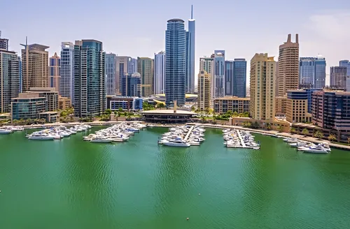 4 Bedrooms Apartment in Marina Mansions